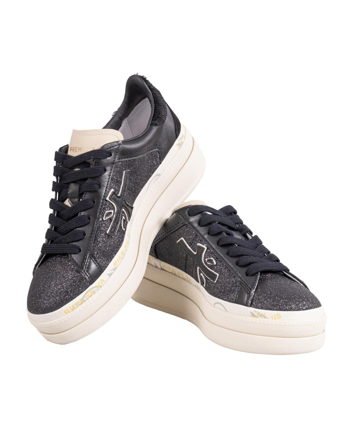 shop PREMIATA  Scarpa: Premiata sneakers "Claudia 7755" in pelle e tessuto beige con dettagli argentati.   
Logo laterale con scritta dorata "Premiata" e suola con timbri iconici del brand.  
Composizione: SOLE: 70% RUBBER 30% EVA UPPER: 65% CALF LEATHER 10% PL 25% PU LINING: 40% GOAT LATHER 36% PL 10% NY 14% PU.
Fabbricato in Vietnam.. CLAUDIA-7755 number 8078268